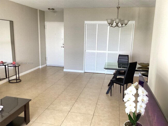 Building Photo - 3001 S Ocean Dr