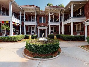Building Photo - 305 E Ponce de Leon Ave