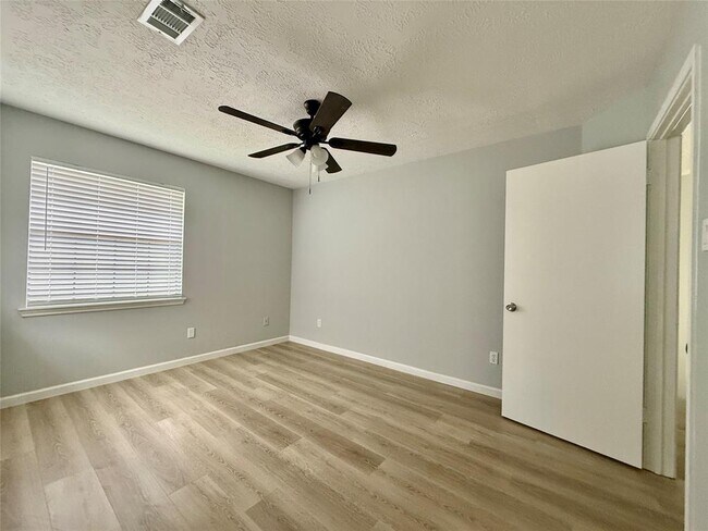Building Photo - 9418 Westacre Pl