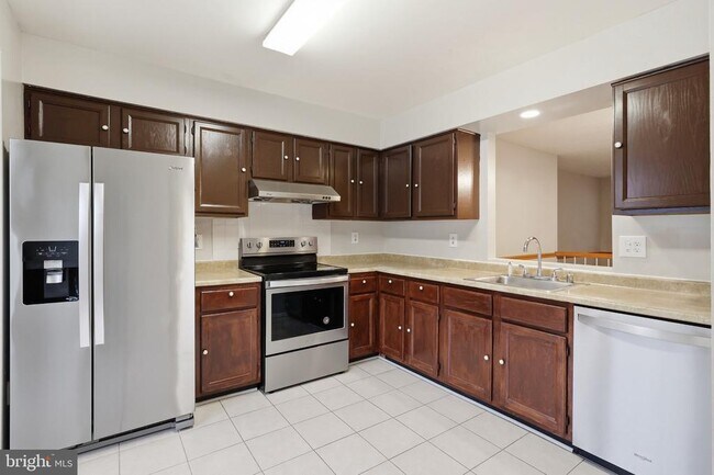 Building Photo - 4000 Sparrow House Ln