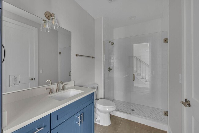 Building Photo - 425 Veritas St