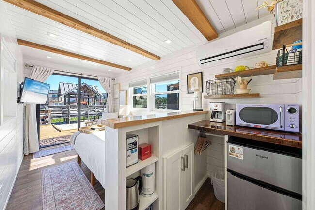 Building Photo - 316 Bream Ave