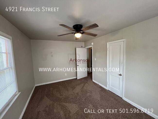 Building Photo - 4921 Francis St