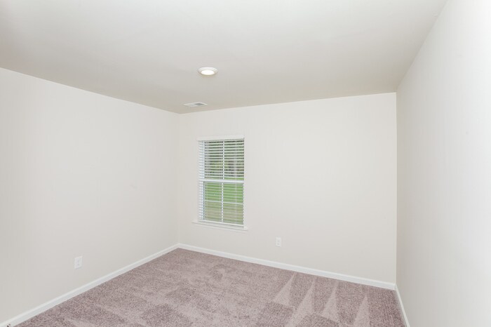 Building Photo - 308 Crooked Pne Ct
