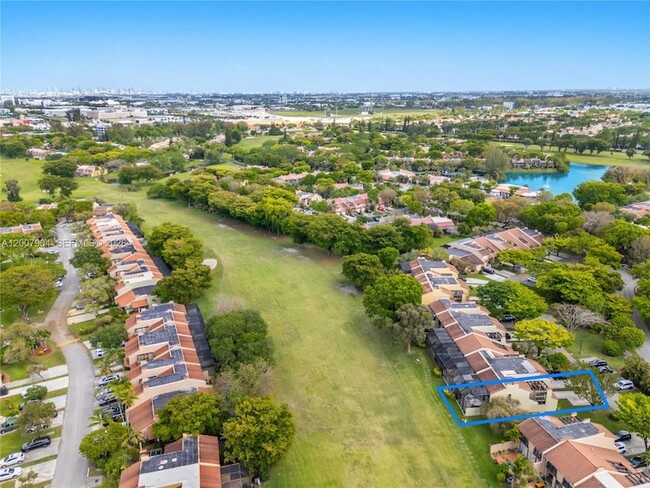 Building Photo - 10137 Costa Del Sol Blvd