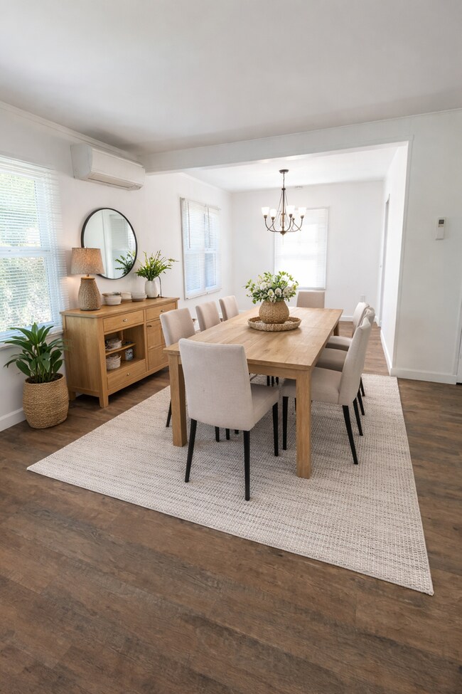 Building Photo - Completely Remodeled Three Bedroom One Bath in Richland - Move in Ready!!