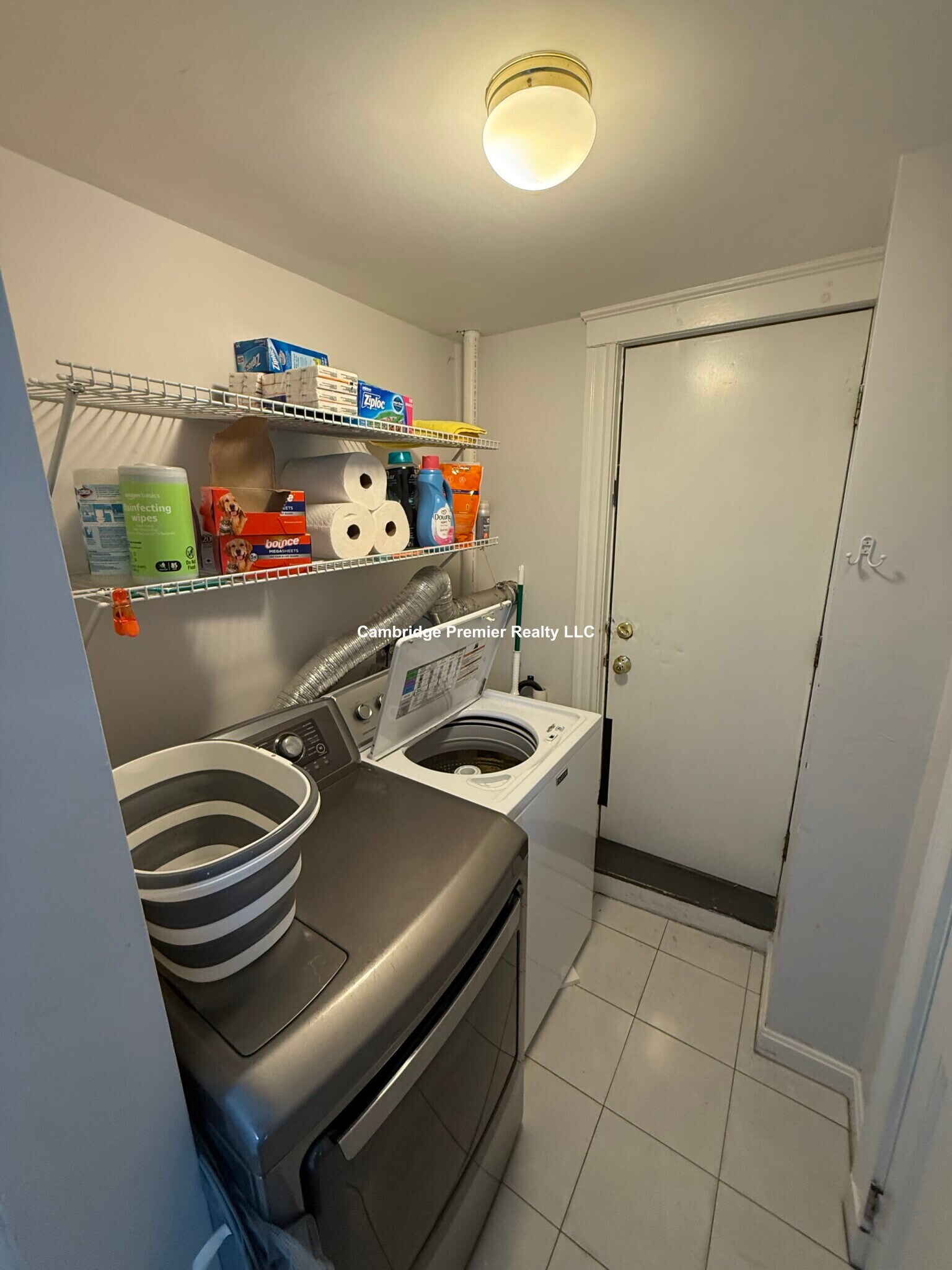 Building Photo - 60 Linwood St