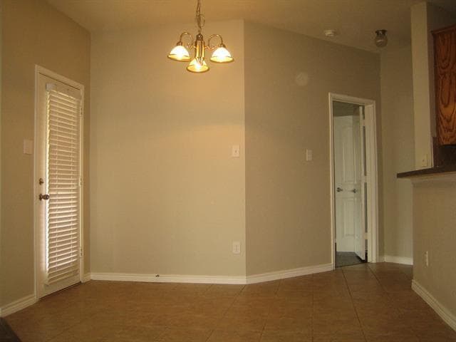 Building Photo - 5916 Silver Buckle Dr