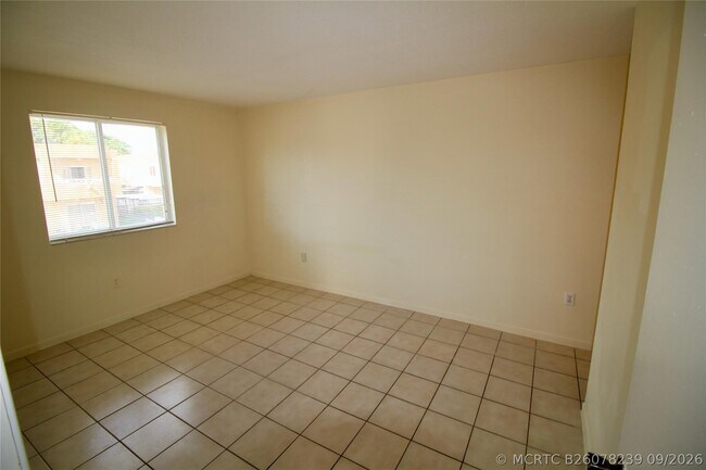 Building Photo - 6225 SW 131st Ct