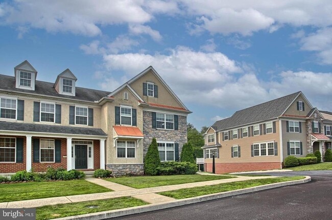 Building Photo - 4755 Laurel Valley Ln