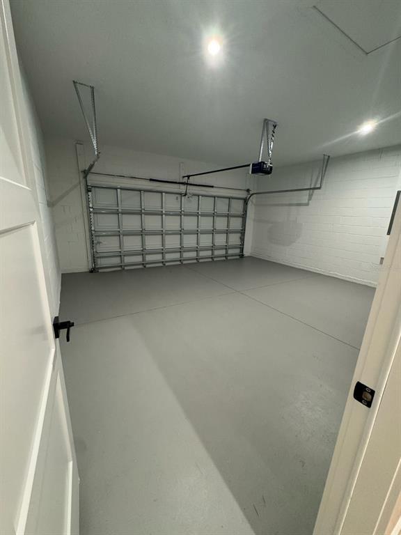 Building Photo - 317 Mandrake St