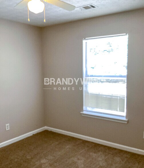 Building Photo - 107 Lake Terrace