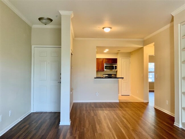Building Photo - 6000 Shepherd Mountain Cove