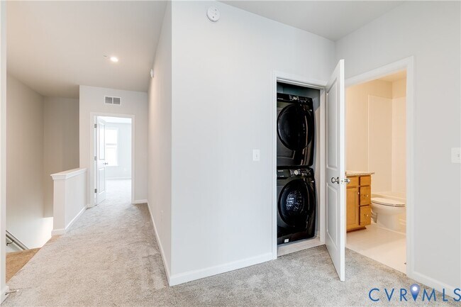 Building Photo - 713 McCormick Farm Dr