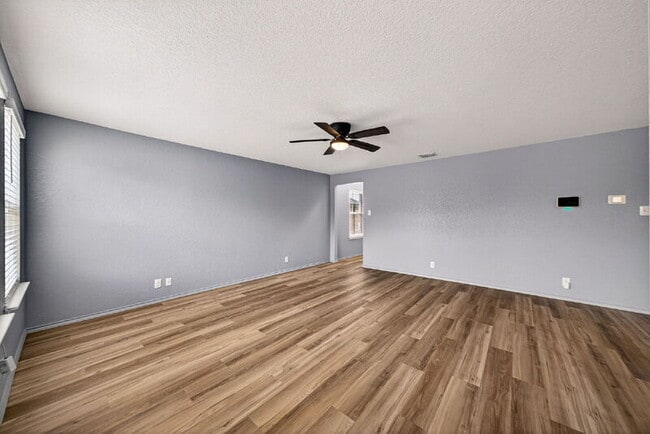 Building Photo - 15551 Crimson Topaz