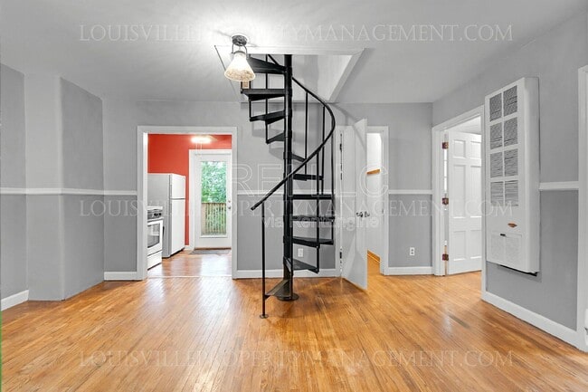 Building Photo - 710 Rubel Ave