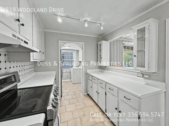 Building Photo - 519 Woodland Dr