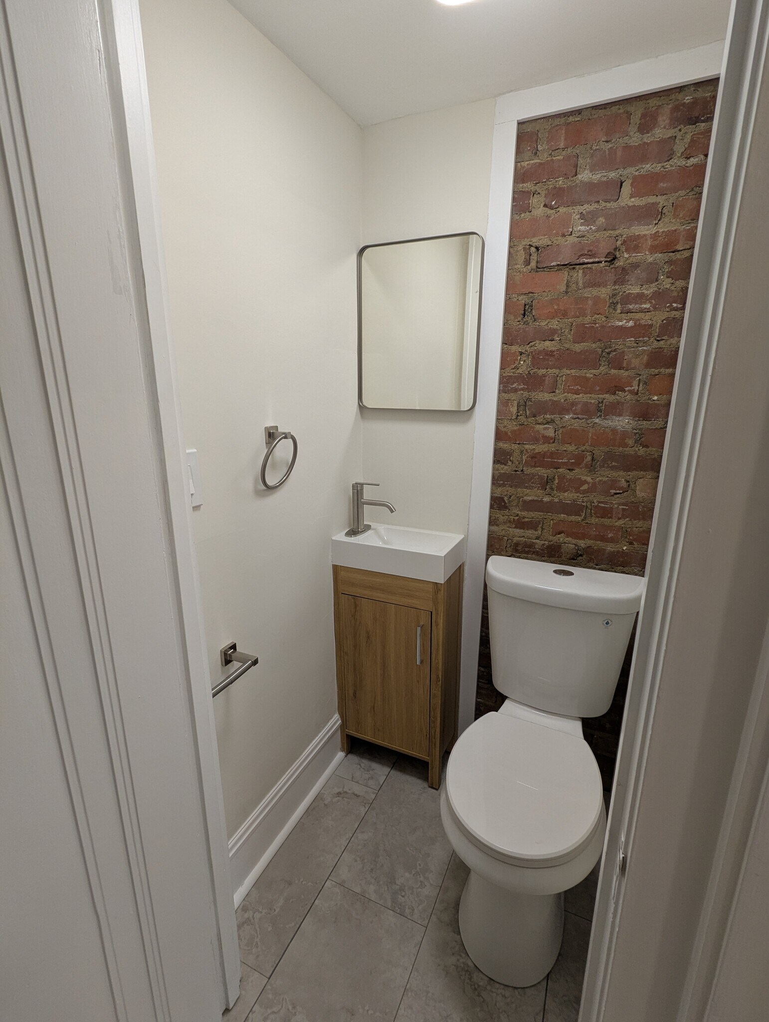 Building Photo - 1510 Wood Rd