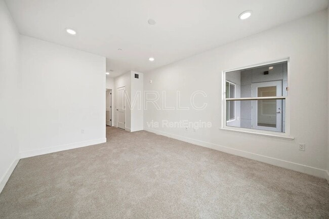 Building Photo - 1853 Almaden Rd