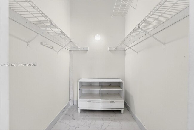 Building Photo - 10351 Juniper Ct