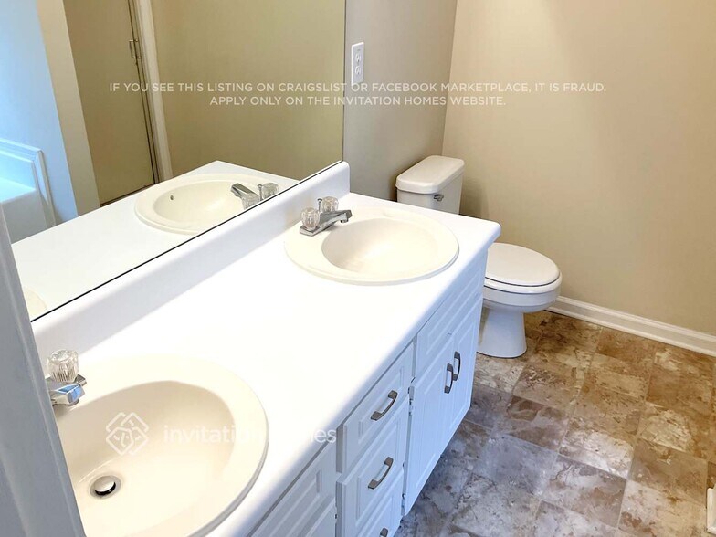 Building Photo - 2975 Hampton Valley Dr SE