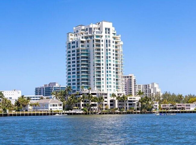 Building Photo - 3055 Harbor Dr