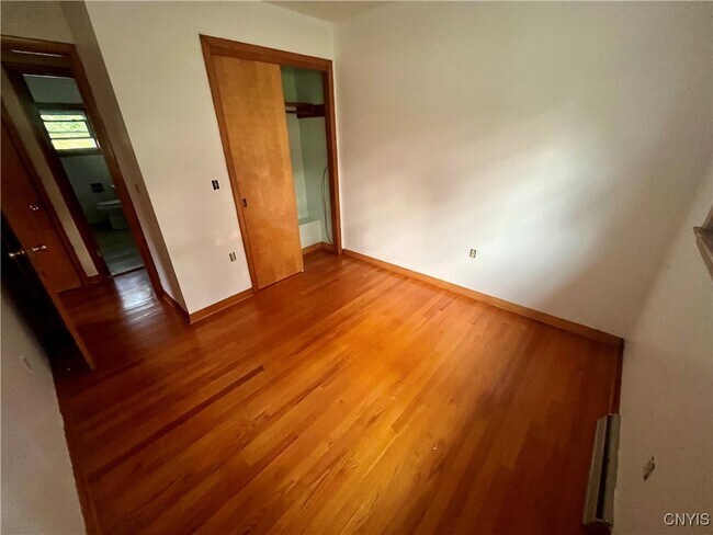 Building Photo - 91 Pulsifer Dr