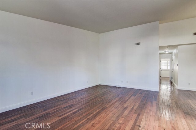 Building Photo - 8566 Fallbrook Cir