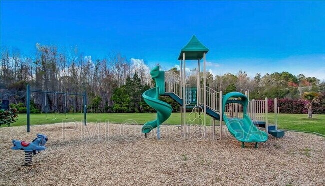 Building Photo - 663 Wyndham Way