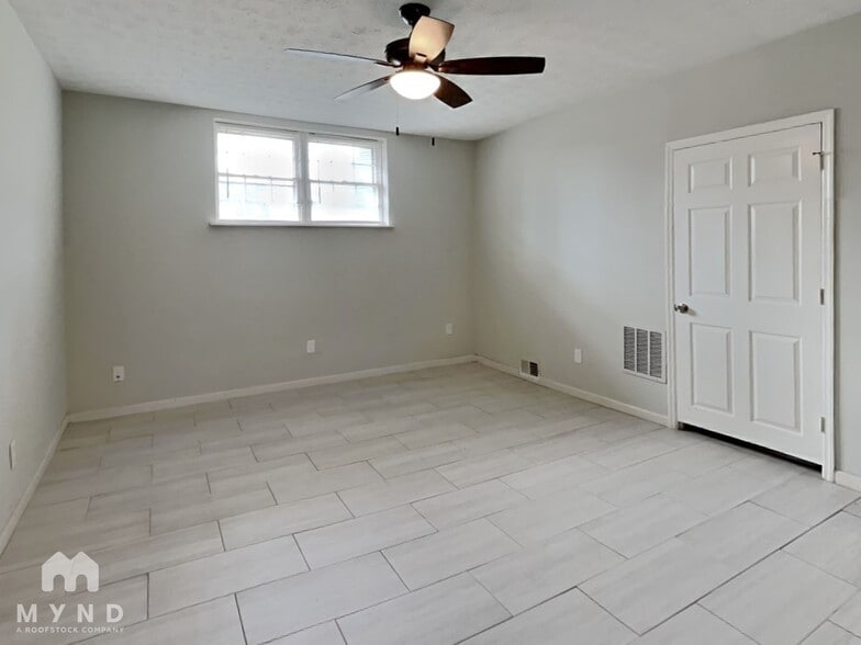 Building Photo - 7614 Connell Dr