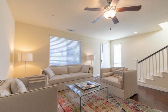 Building Photo - 417 Gene Ct