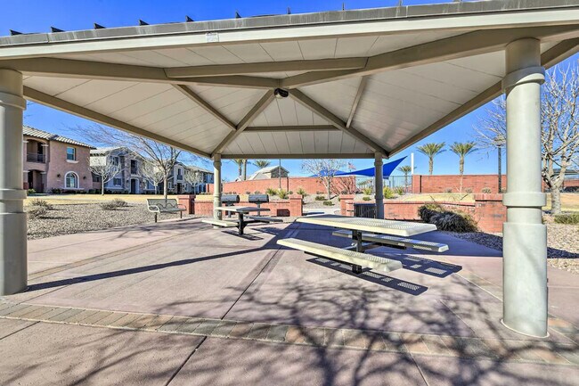 Building Photo - 3959 E Perkinsville St