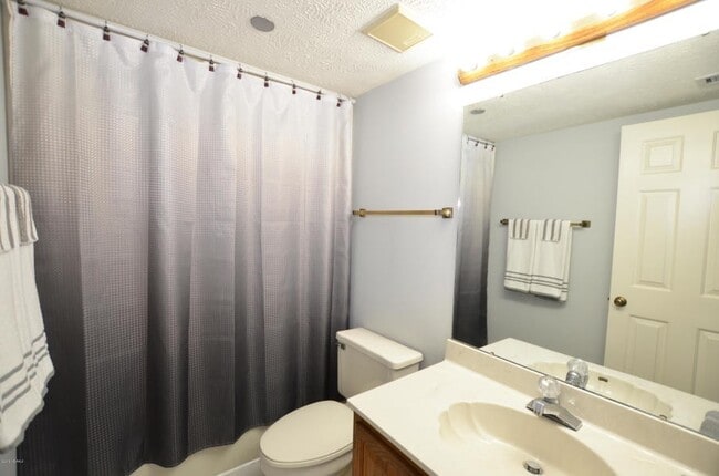 Building Photo - 1080 St Joseph St