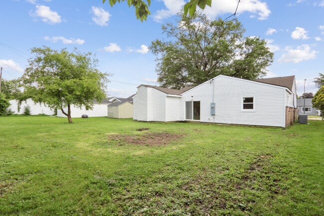 Building Photo - 714 Bethume Ct