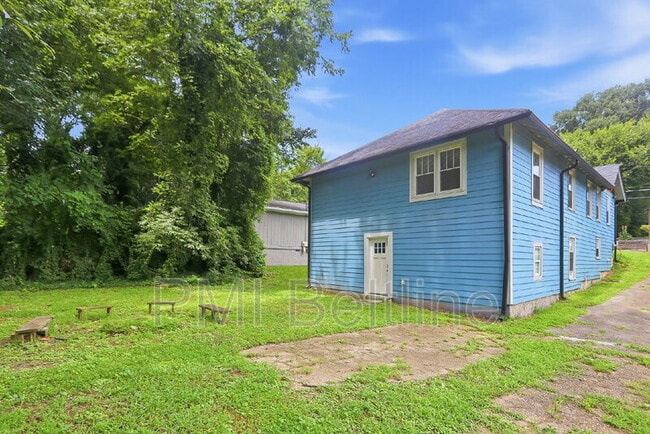 Building Photo - 1164 Sells Ave SW