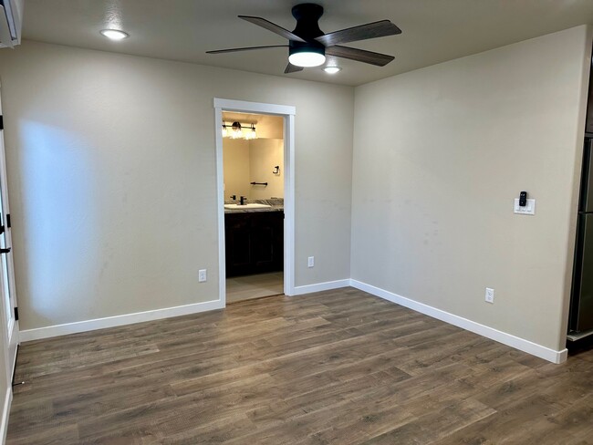 Building Photo - 7857 Houston Lp
