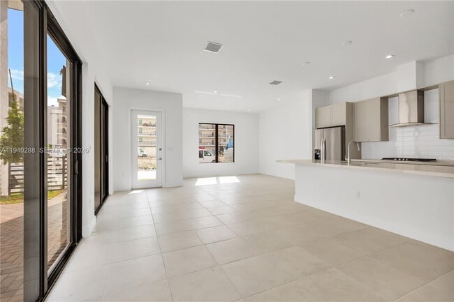 Building Photo - 8037 NW 42nd St