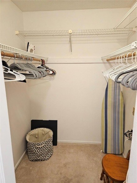 Building Photo - 340 3 Lakes Ln