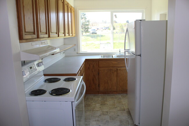 Building Photo - 318 McCourt St