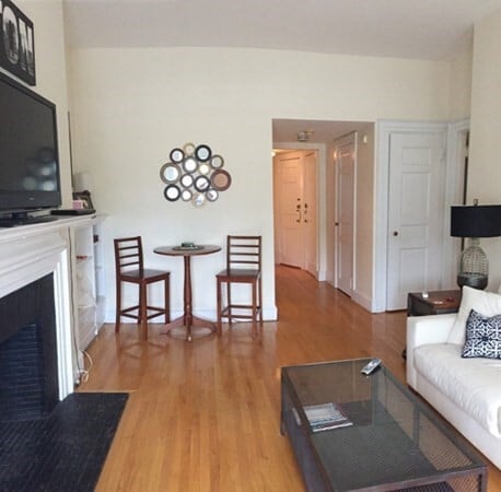 Building Photo - 469 Beacon St