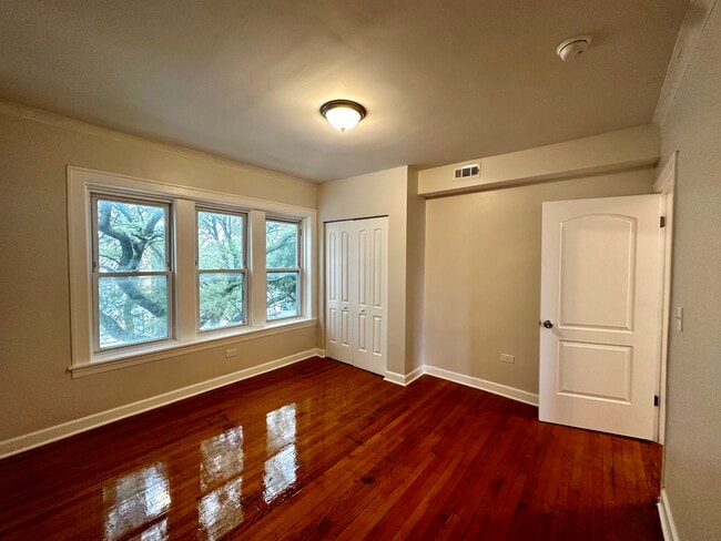 Building Photo - 4056 W Crystal St