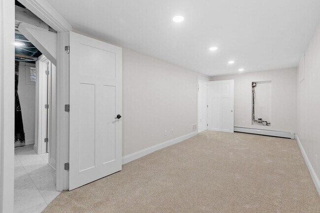 Building Photo - 1826 Franklin Ave SE