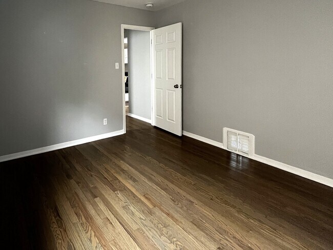 Building Photo - 1801 N Lotus Ave