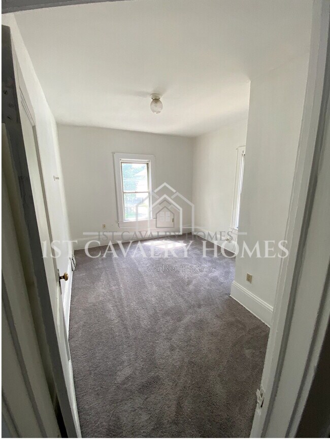 Building Photo - 1383 Curtis St