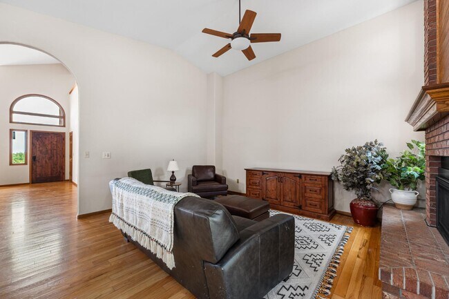 Building Photo - 12540 W 86th Ave