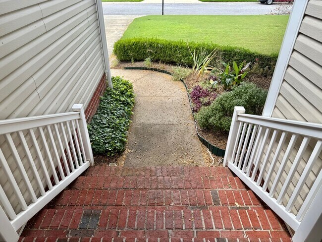 Building Photo - 3721 Stillwood Dr