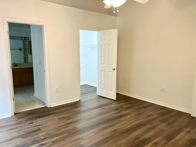 Building Photo - 246 Clarinet Way