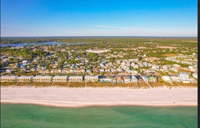 Building Photo - 76 Gulf View Dr