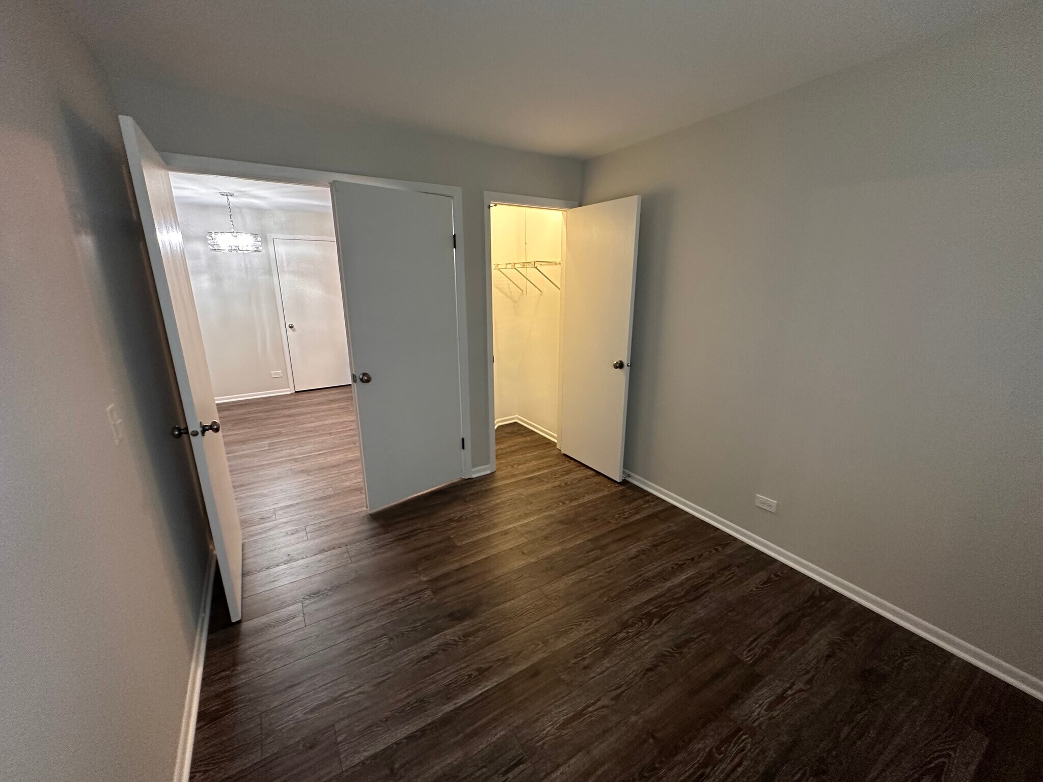 Building Photo - 1513 Raymond Dr