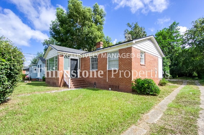Primary Photo - 8057 Oakwood St